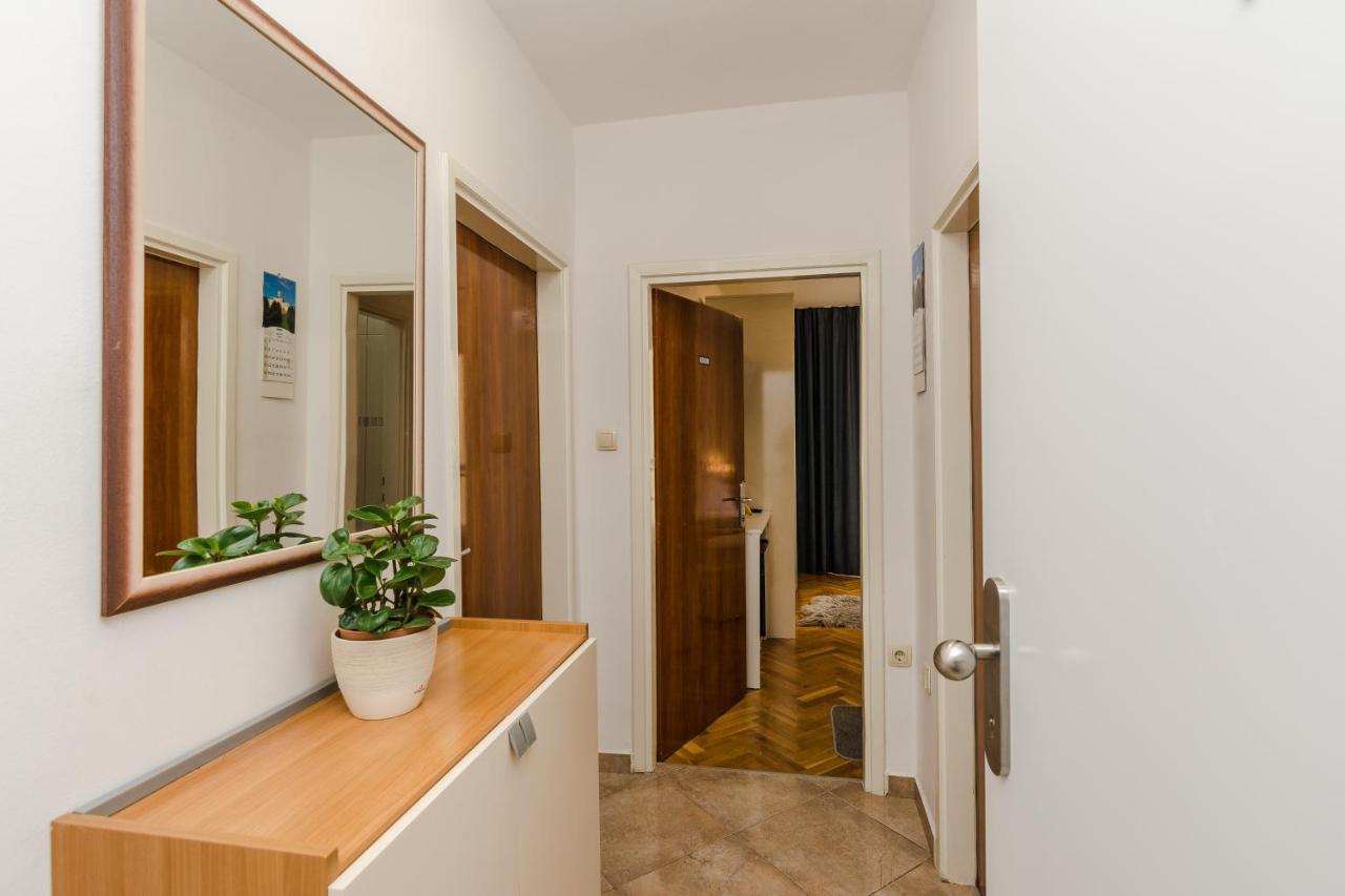 Neva Room With Private Bathroom Zadar Exterior foto